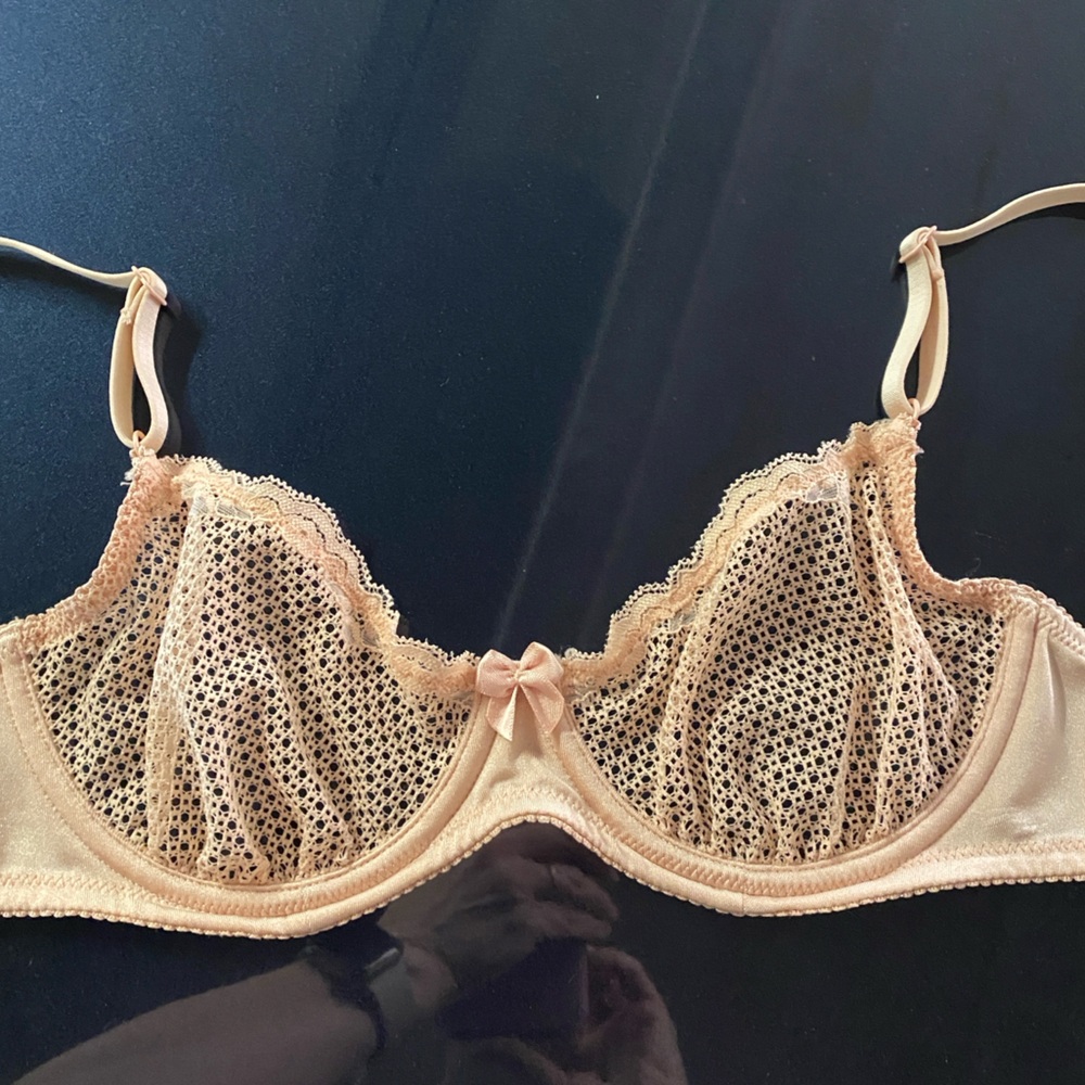 34B Deyllo U Back Front Adjust Straps Underwire Unlined Lace Soft Bra Light Nude